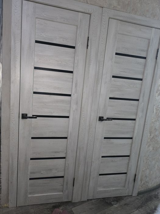 Продам межкомнатные двери Б/У