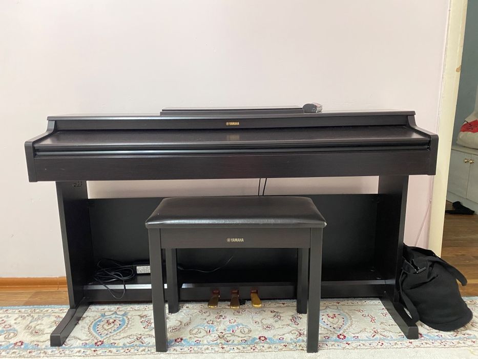 Цифровое пианино Yamaha