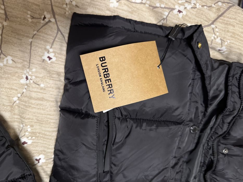 Geaca puffer Burberry