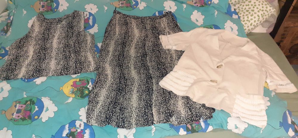 Costum cu fusta lunga, mas 48