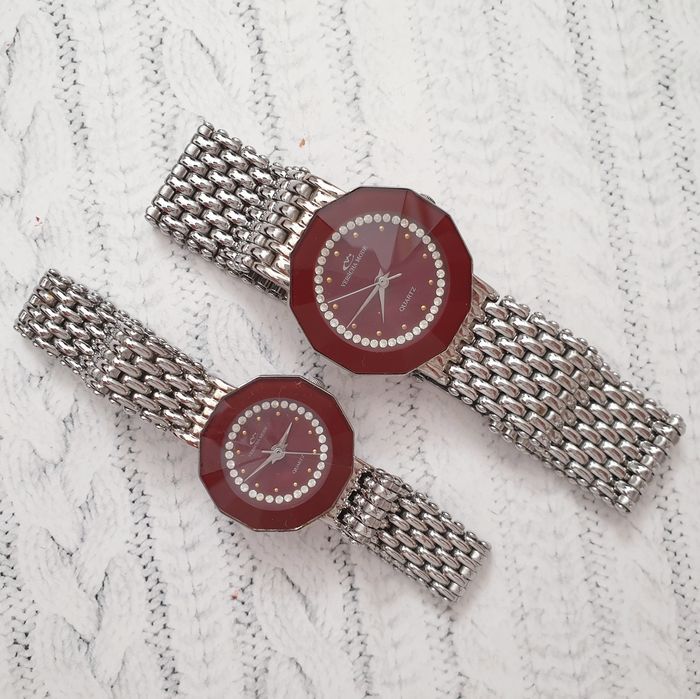 Часы наручные Quartz