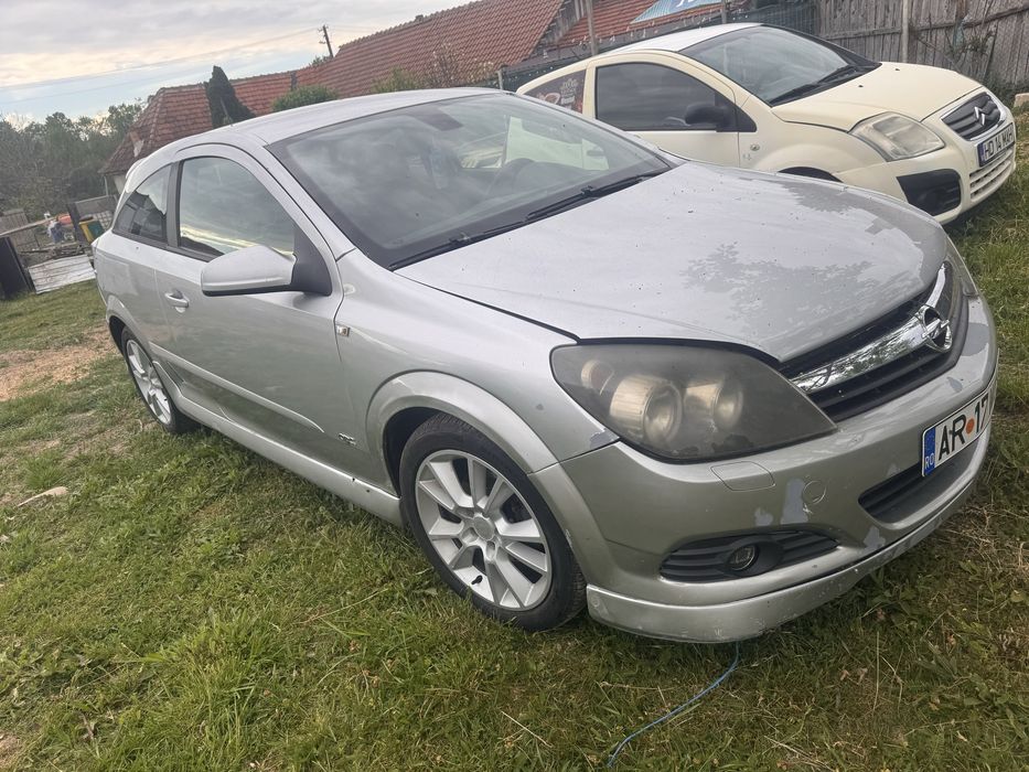 Opel astra gtc an 2006