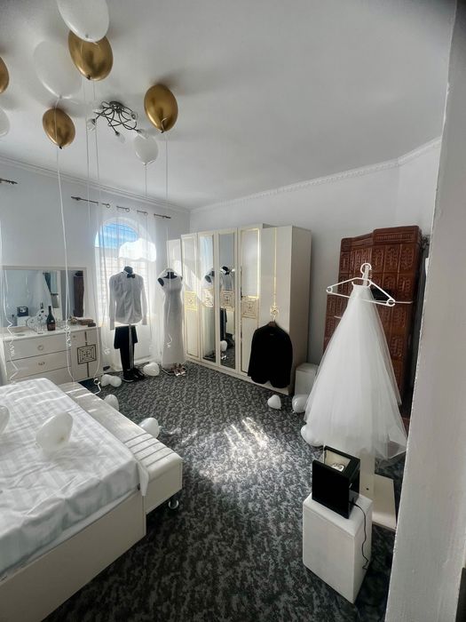 Închiriez manechin damă și bărbat