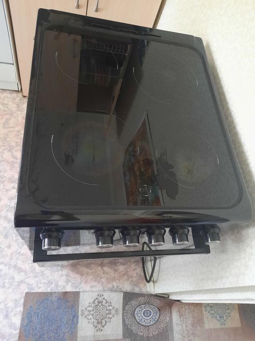 Продам электроплиту
