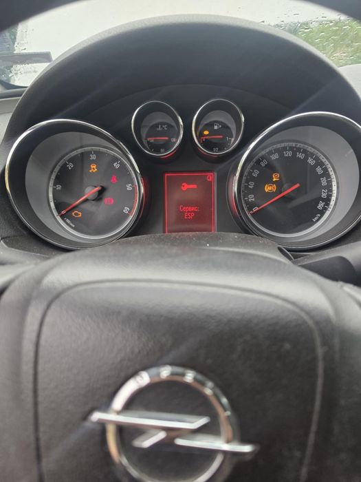 Опел инсигния 2.0 130hp на части