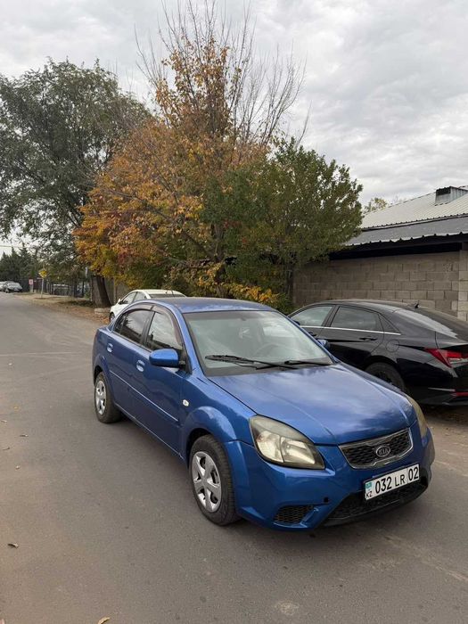 Срочно продам машину