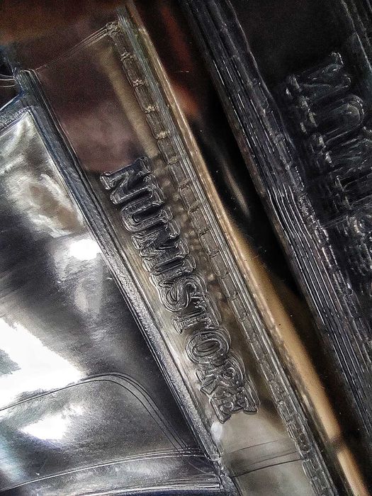 Классический Альбом для Монет. 204 Ячейки.