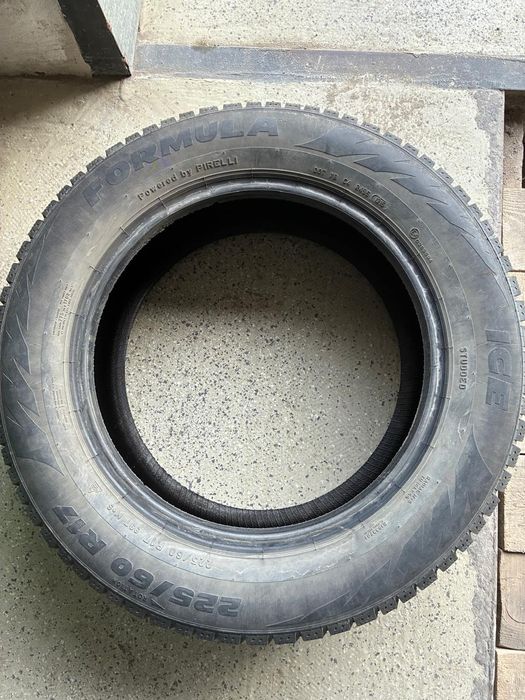 Продам шины 225/60 R17