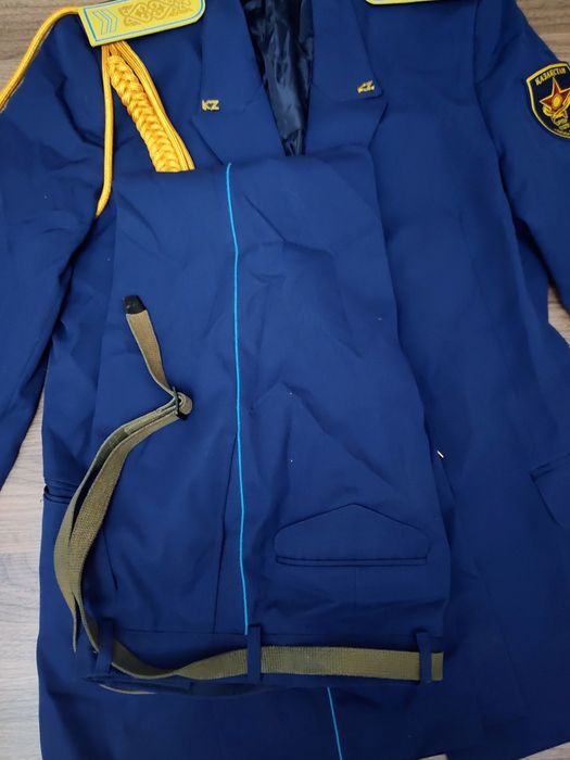 Продам военную форму в отличном состоянии