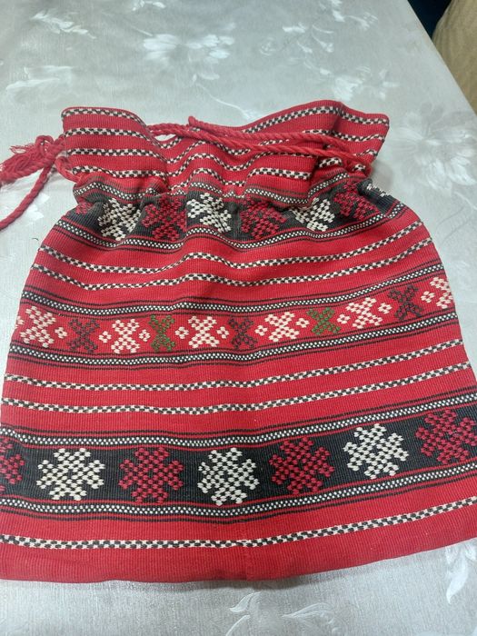 Traista traditionala cu vechime de peste 30 de ani