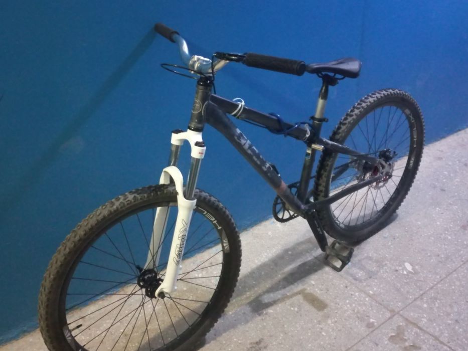 Велосипед дерт Giant Escaper Disc