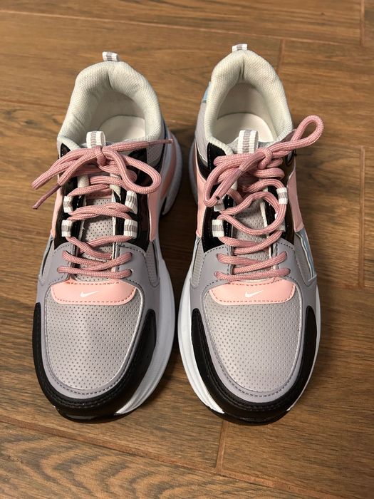 Дамски маратонки Найк