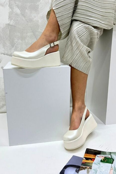 Сандали на платформа - бяла перла [35-40 номер]