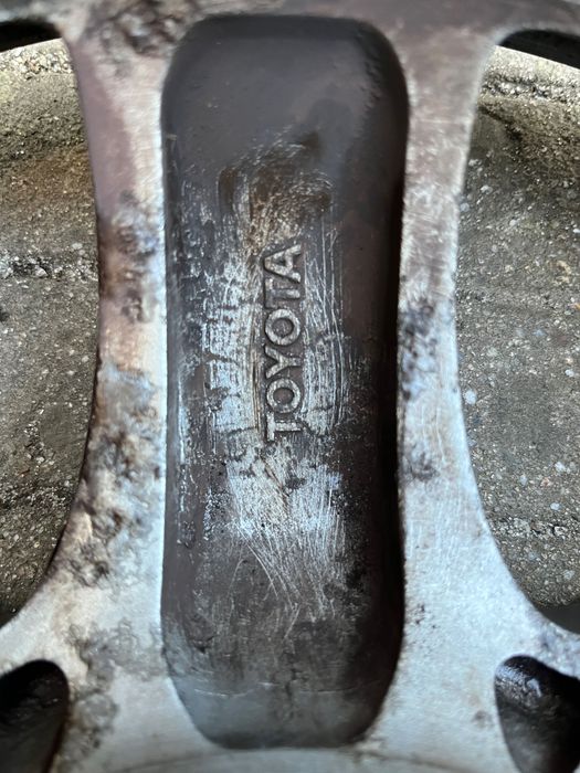 Алуминиеви джанти 5x100 ET45 CB54.1 – Toyota Avensis / Prius / Yaris / Verso Комплект