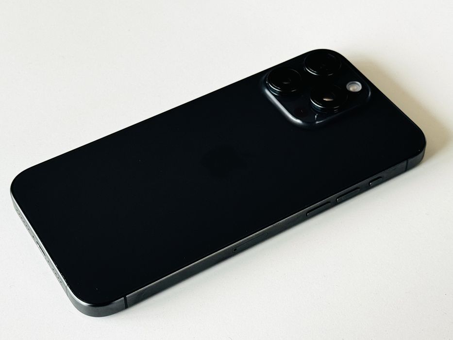 Iphone 15 Pro Max 1TB Black Titanium 100% Батерия! Гаранция 6 месеца