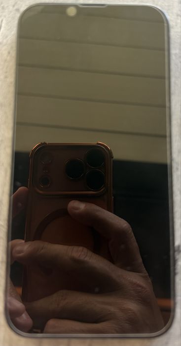 Iphone 16 e 128 GB- като нов!