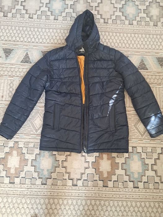 Продаётся мужская куртка зима  состоянии отличное  48/50