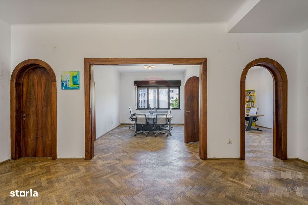 Apartament interbelic cu vedere spectaculoasă, Dionisie Lupu