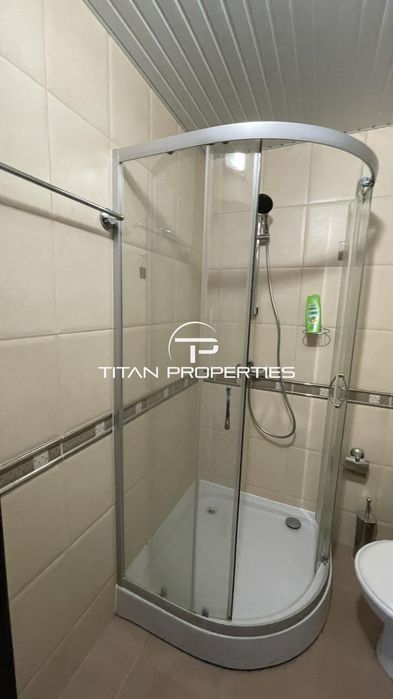 Дава се под наем Двустаен апартамент в Варна, Център - 65 кв.м за 800 € - Снимка #13