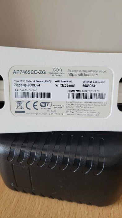 Router Ziggo Wi-Fi Booster DUAL BAND 2.4 & 5 GHz