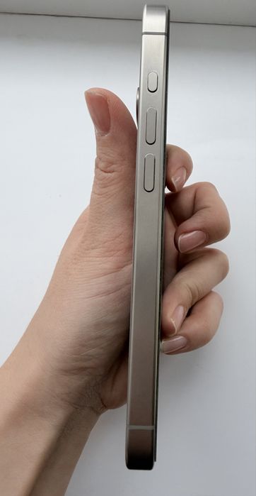 Продам Iphone 15 pro 256GB Esim