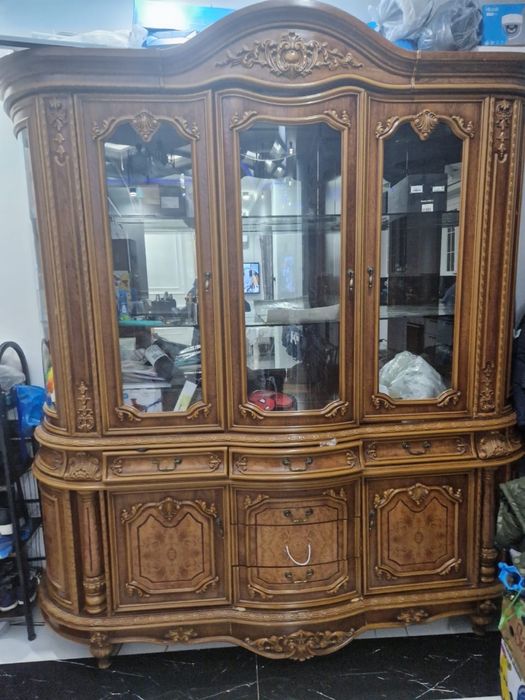 Продам шкаф срочно