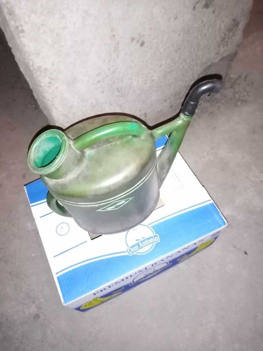 Стара лейка за ползване