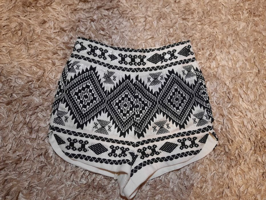 Pantaloni scurti Mango MNG XS