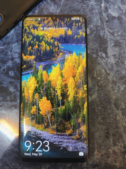 Huawei P30 pro 6bg RAM și 128gb memorie