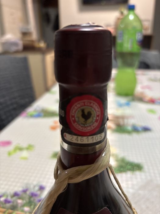 Rocca delle Macìe Chianti Classico 1995 – колекционерско италианско вино, оригинална бутилка