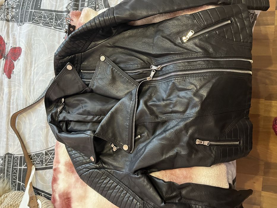 Дамско кожено яке