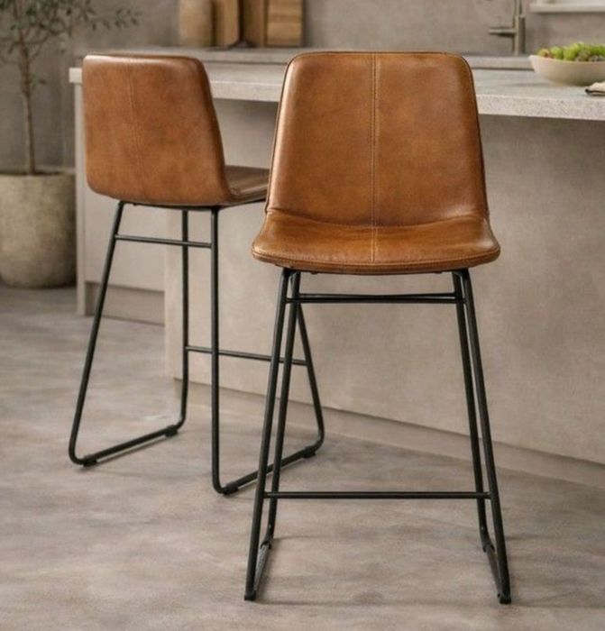 2 Scaune de bar impecabile ca noi