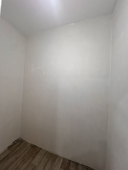 Продается 1 комн кв в мкрн Кунаева