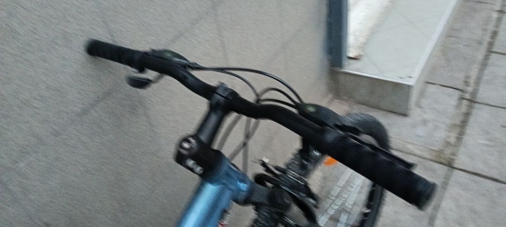 Продавам алуминиев велосипед Scott 26 цола,34 см