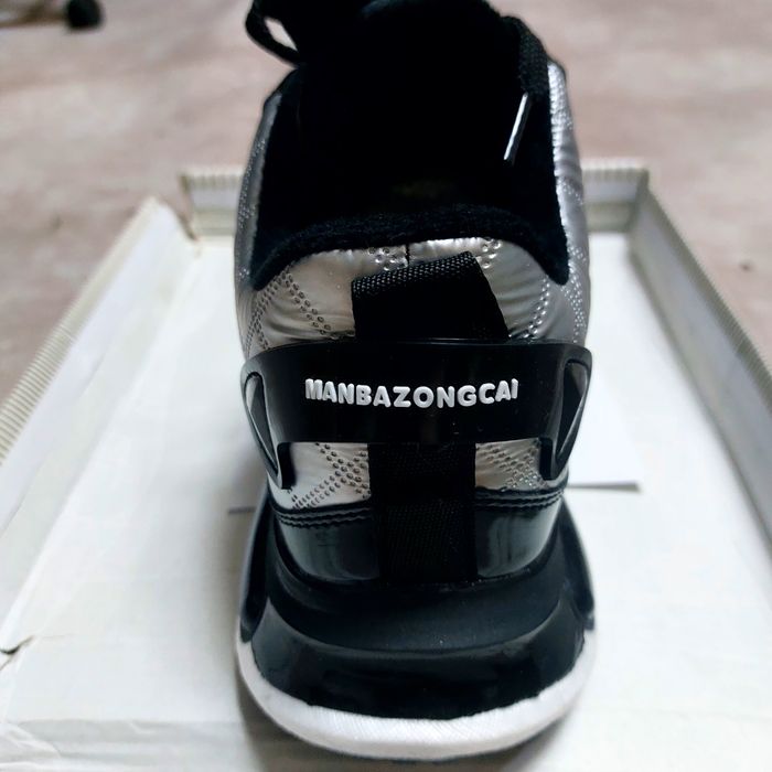 Продам кроссовки демисезонныеунисекс