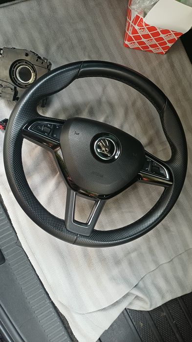 Volan Original Skoda Octavia 3 Facelift 2017+ DSG cu Padele | Stare Impecabilă