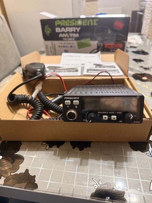 Statie auto prezident barry ASC 12/24 V ca noua + antena midland