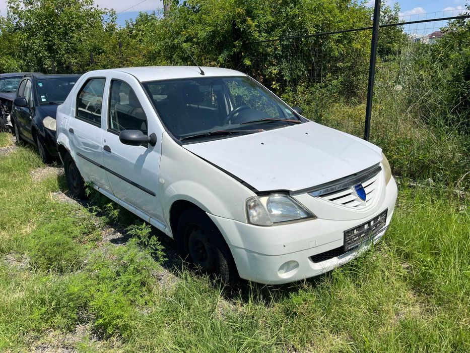Dezmembrez Dacia Logan 1 non facelift 1,4 benzina 2006 culoare alb