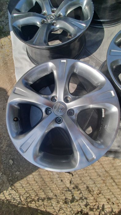 Продавам спешно. 19" Джанти за Хонда ЦРВ 3 - 19x7,5J OFF50