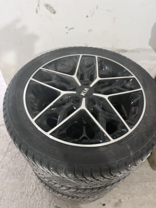 Продам шины с дисками Nokian Hakkapeliitta