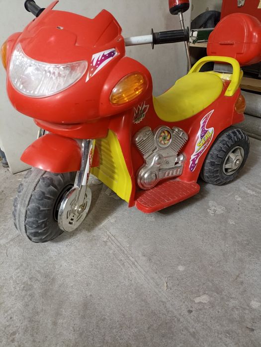 Мотоцикл и велосипед