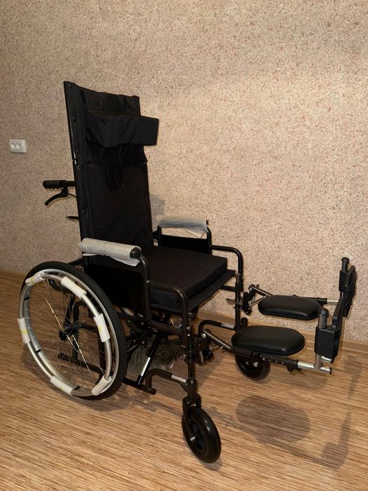 Инвалидная кресло-коляска