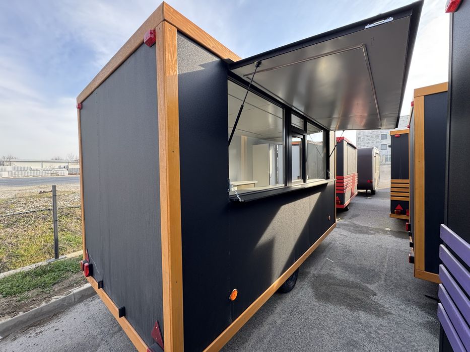 Каравана за бързо хранене с аспиратор 4*2м