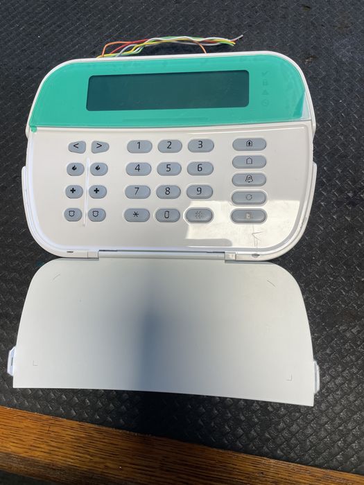 Vant tastatura HS2LCDRF8 V1.31 EE3 pentru sisteme de alarma DSC