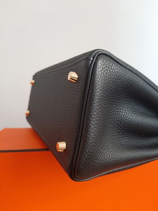 Сумка на ремне и с ручкой