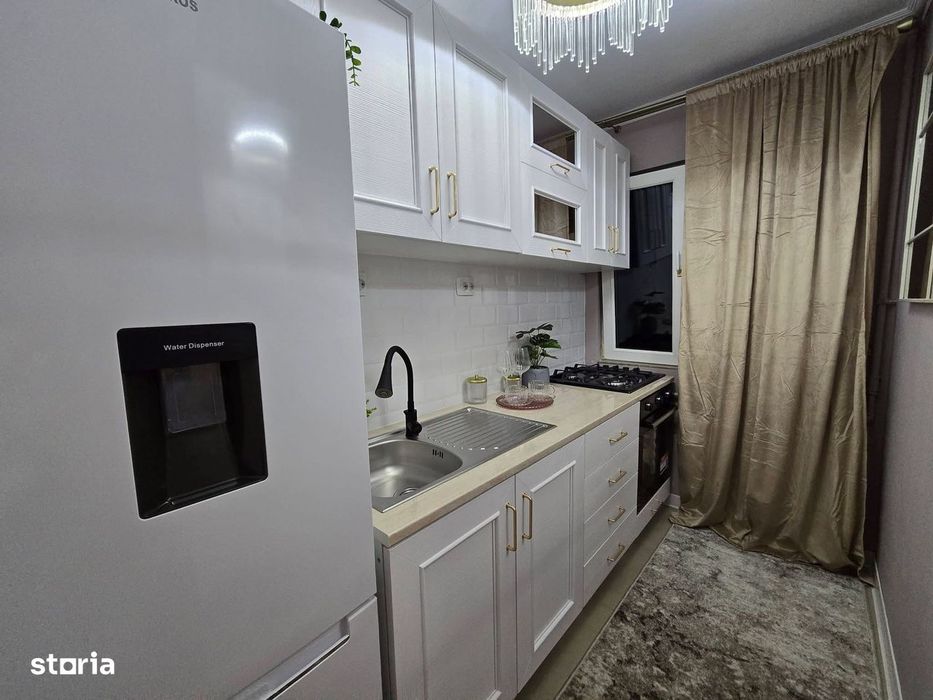 De vanzare apartament 2 camere, balcon,etaj intermediar,renovat,53500e