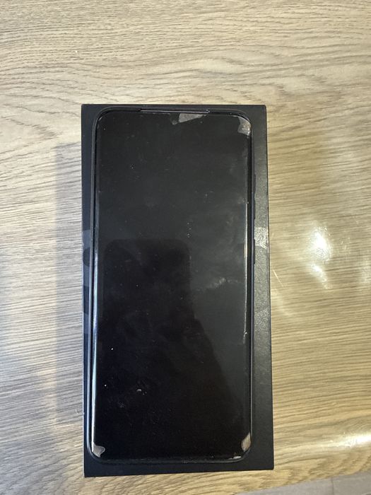 Продается Samsung s 20 и s 10