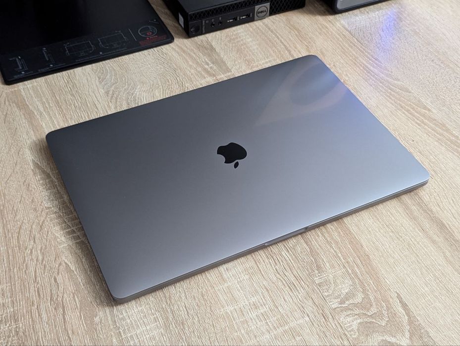 Apple Macbook Pro 16" 16/512GB Touchbar