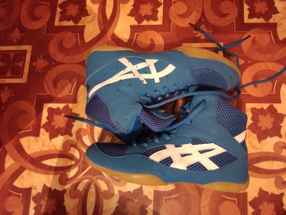 Борцовский асикс