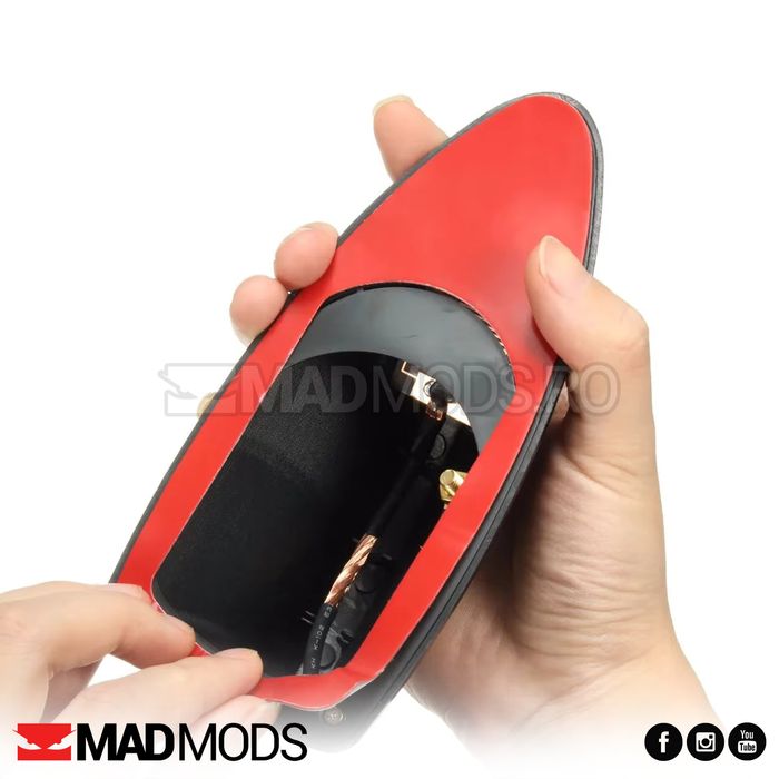 Antena scurta radio auto, Shark, Cu amplificare semnal, Negru lucios